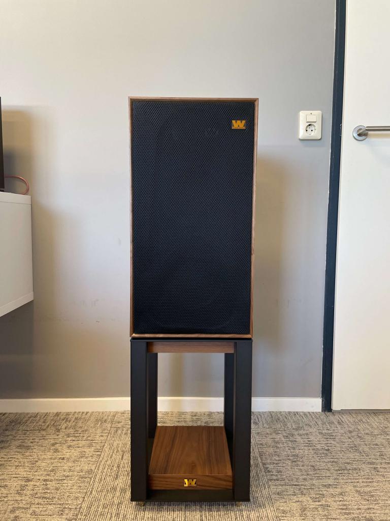 Wharfedale | Linton speakers + stands | Luidsprekers Walnoot