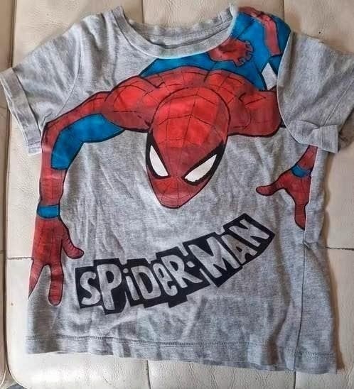 Grijs Spiderman T-shirt maat 104, Ophalen of Verzenden