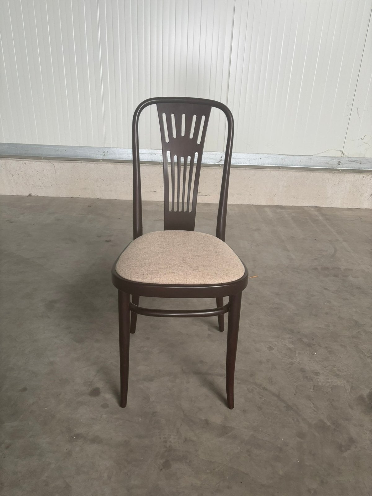 Wiener Café Stühle Thonet, Huis en Inrichting, Stoelen, Ophalen, Zo goed als nieuw, Bruin, Eén