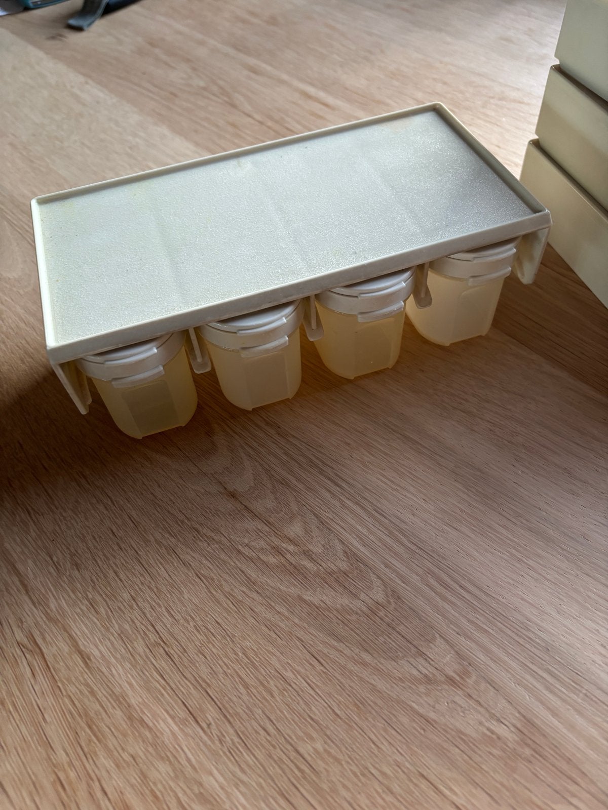 Tupperware kruidenrek met 6x4 kruidenpotjes, Ophalen, Gebruikt, Bewaardoos, Met deksel