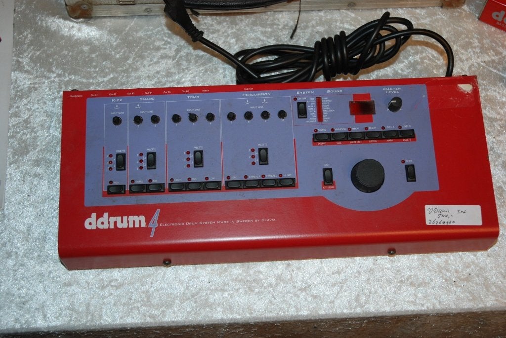 Ddrum Module 4 inclusief setje triggers (5)+kabels en manual, Muziek en Instrumenten, Ddrum, Gebruikt, ., Drums of Percussie