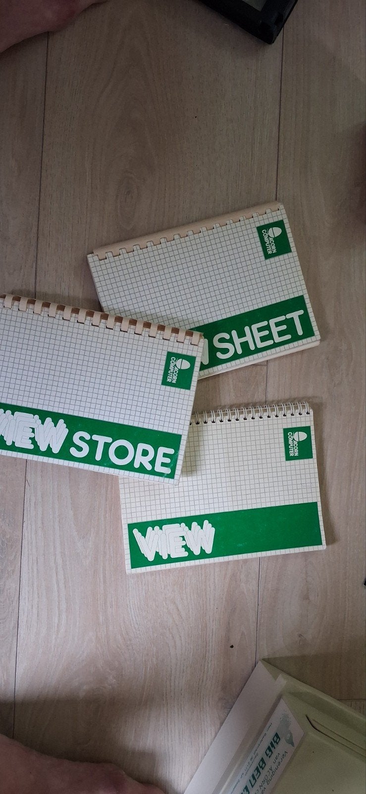 3 View boeken, Acorn Computer, Verzenden, Gelezen, Overige onderwerpen, Onbekend