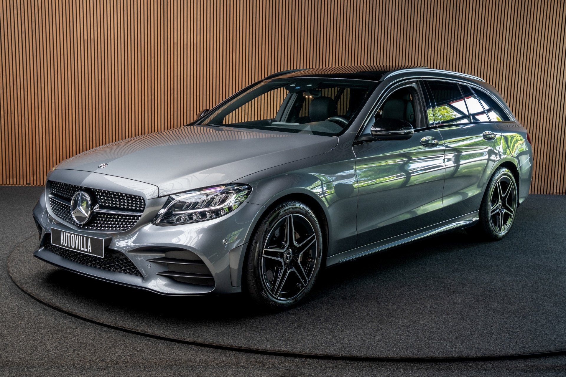 Mercedes-Benz C-Klasse Estate 180 AMG Pano Leer Camera Navi, Automaat, 750 kg, 16 km/l, 1497 cc