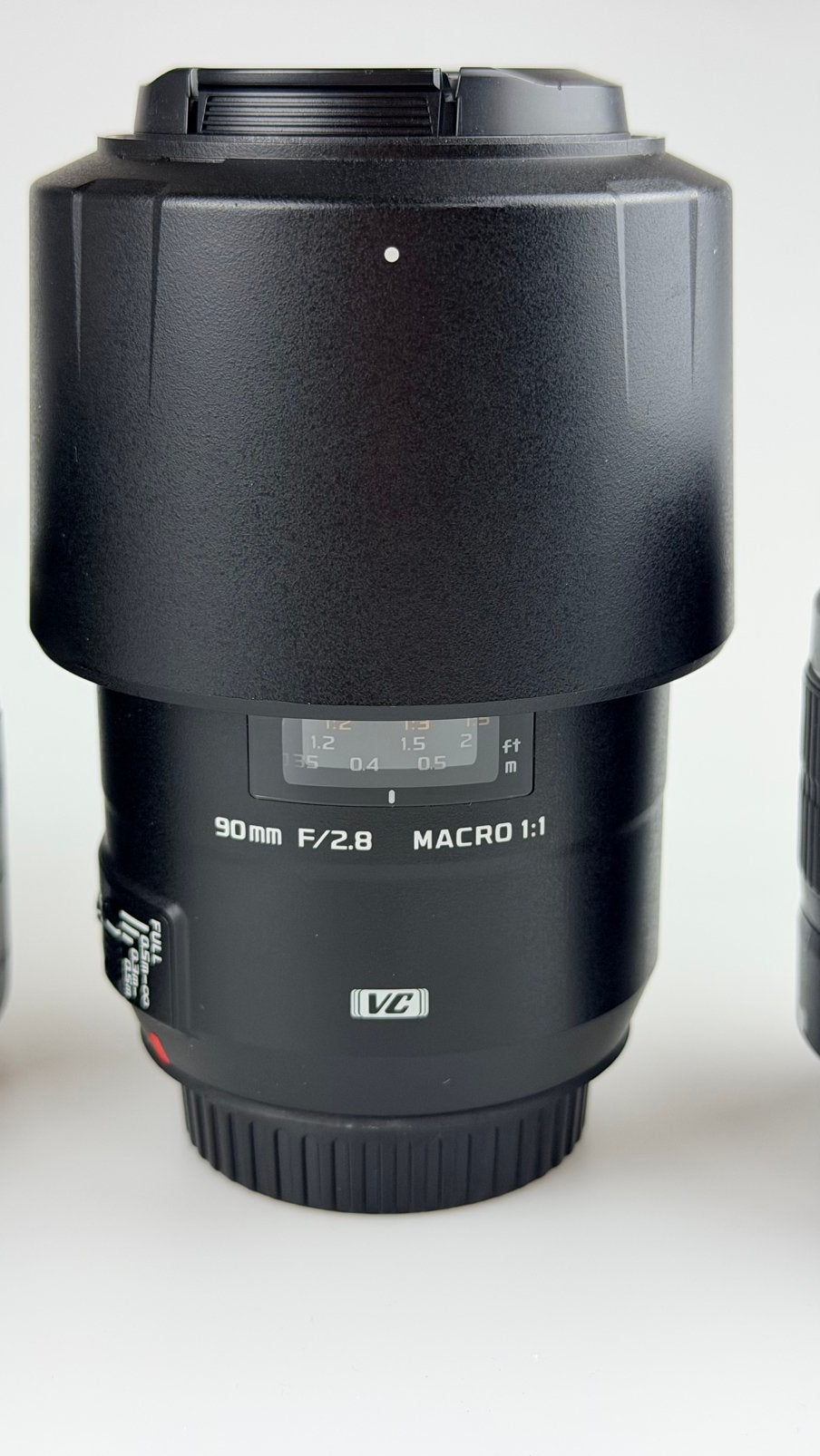 Tamron canon lens 90mm F/2.8 macro 1:1, Ophalen of Verzenden, Zo goed als nieuw, Macrolens