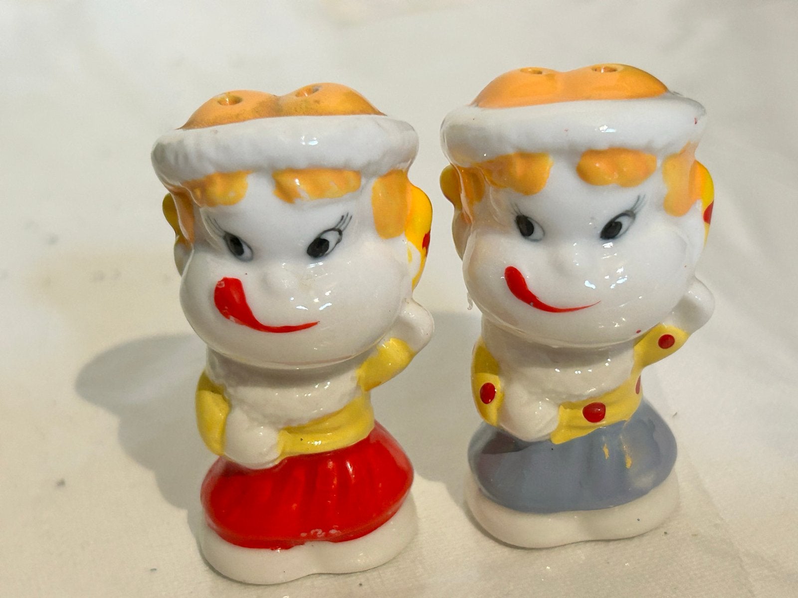 Leuke Zout- en Peperstelletjes in Mandje - Vintage Stijl, Overige typen, Nieuw, Ophalen of Verzenden, Steen/keramiek