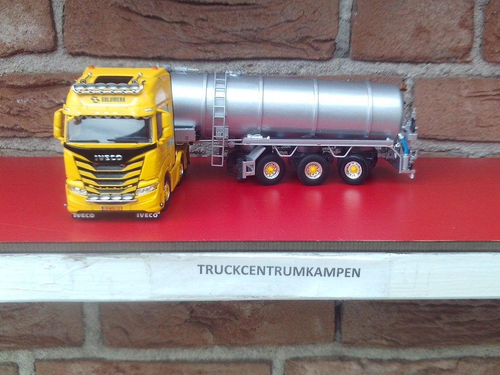 WSI  Iveco  S-Way  AS  High  van  Solumera., Hobby en Vrije tijd, Modelauto's | 1:50, Ophalen of Verzenden, Nieuw, Bus of Vrachtwagen
