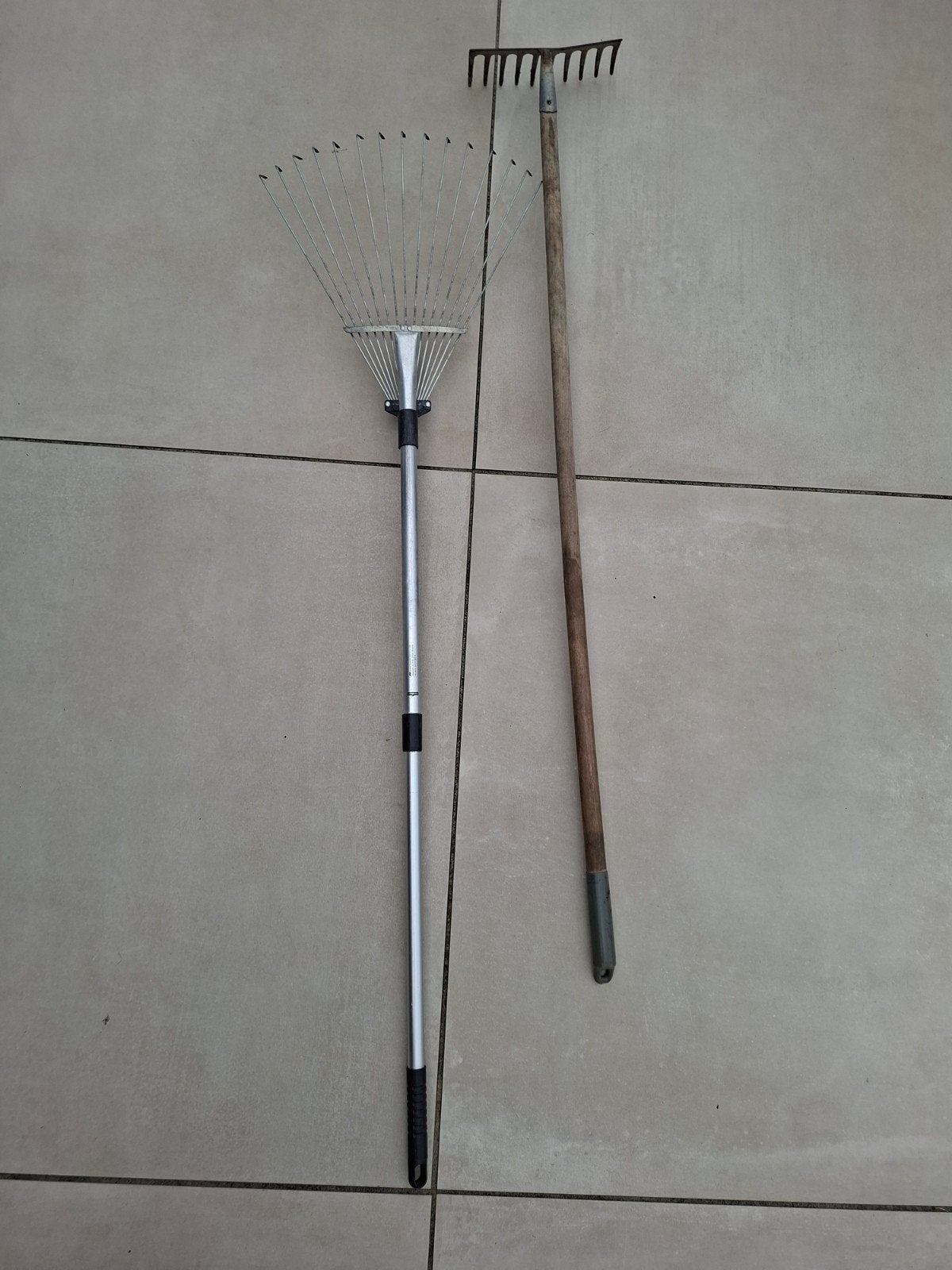 2 Harken: Bladhark en Tuinhark, Ophalen, Gebruikt, Hark