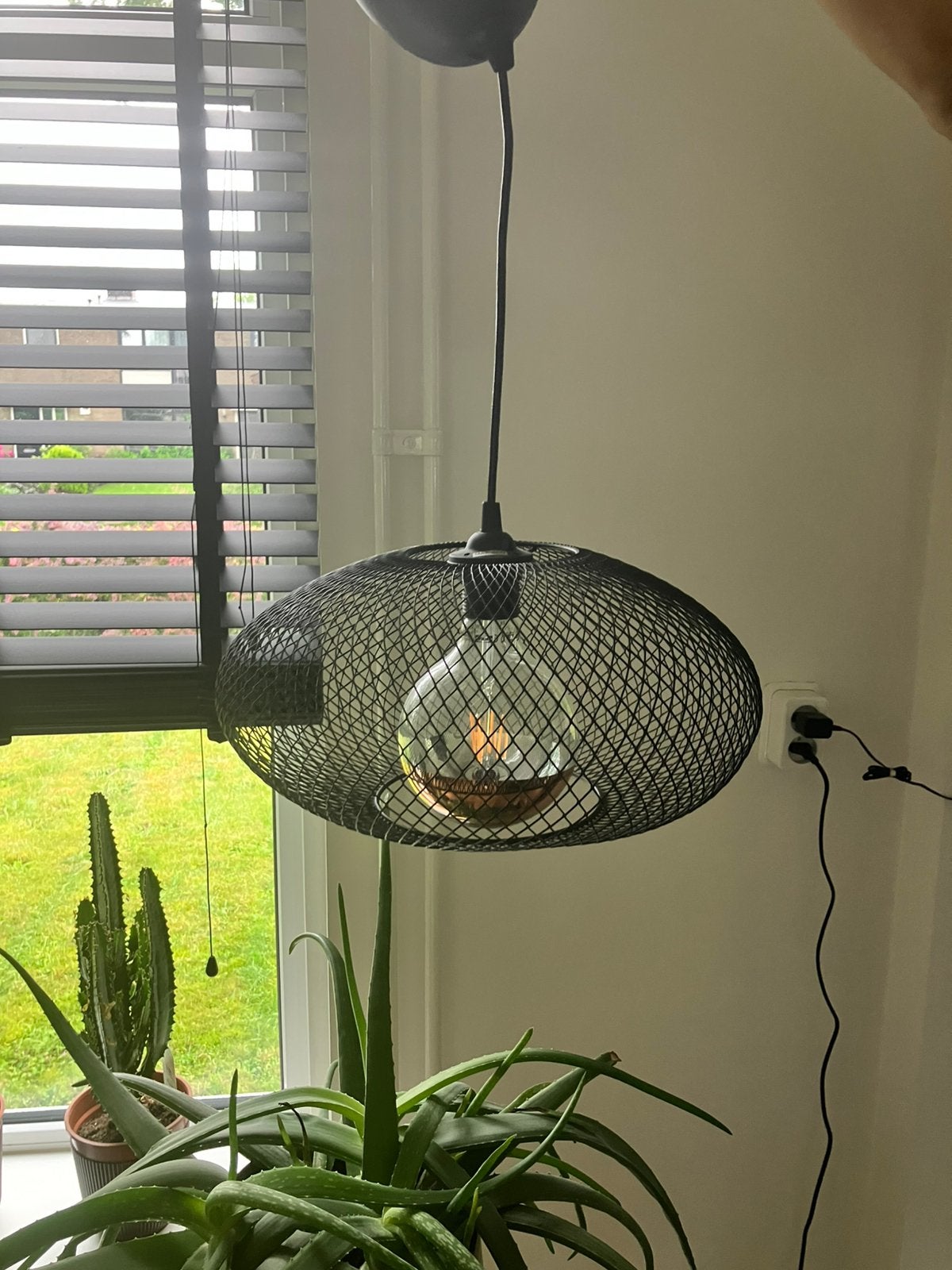 Hanglamp Ikea HEMMA met lamp, Huis en Inrichting, Lampen | Hanglampen, Ophalen, Zo goed als nieuw