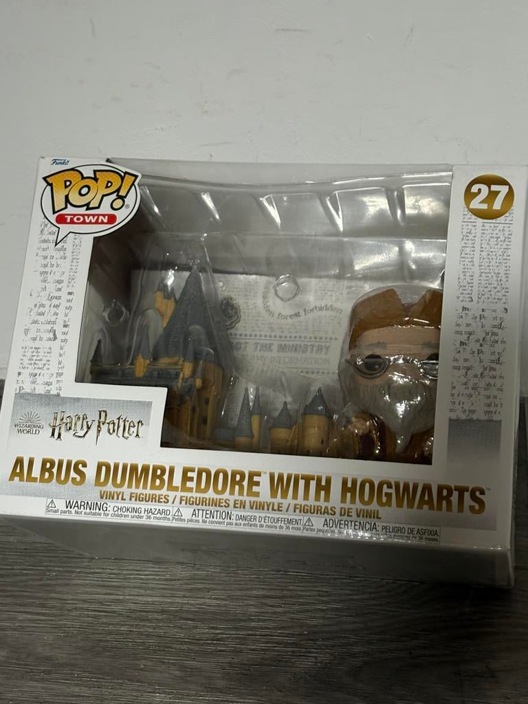 Funko Pop town Dumbledore en Hogwarts, Verzamelen, Harry Potter, Nieuw, Actiefiguurtje, Ophalen of Verzenden