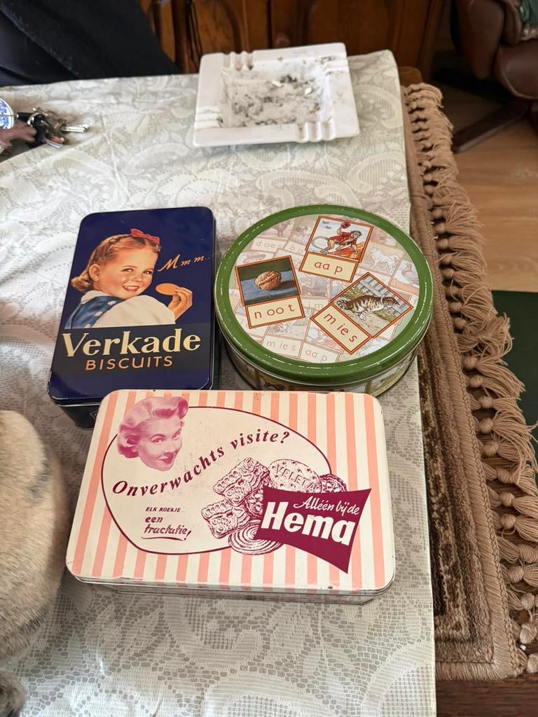 Koekjes trommels, Ophalen, Zo goed als nieuw