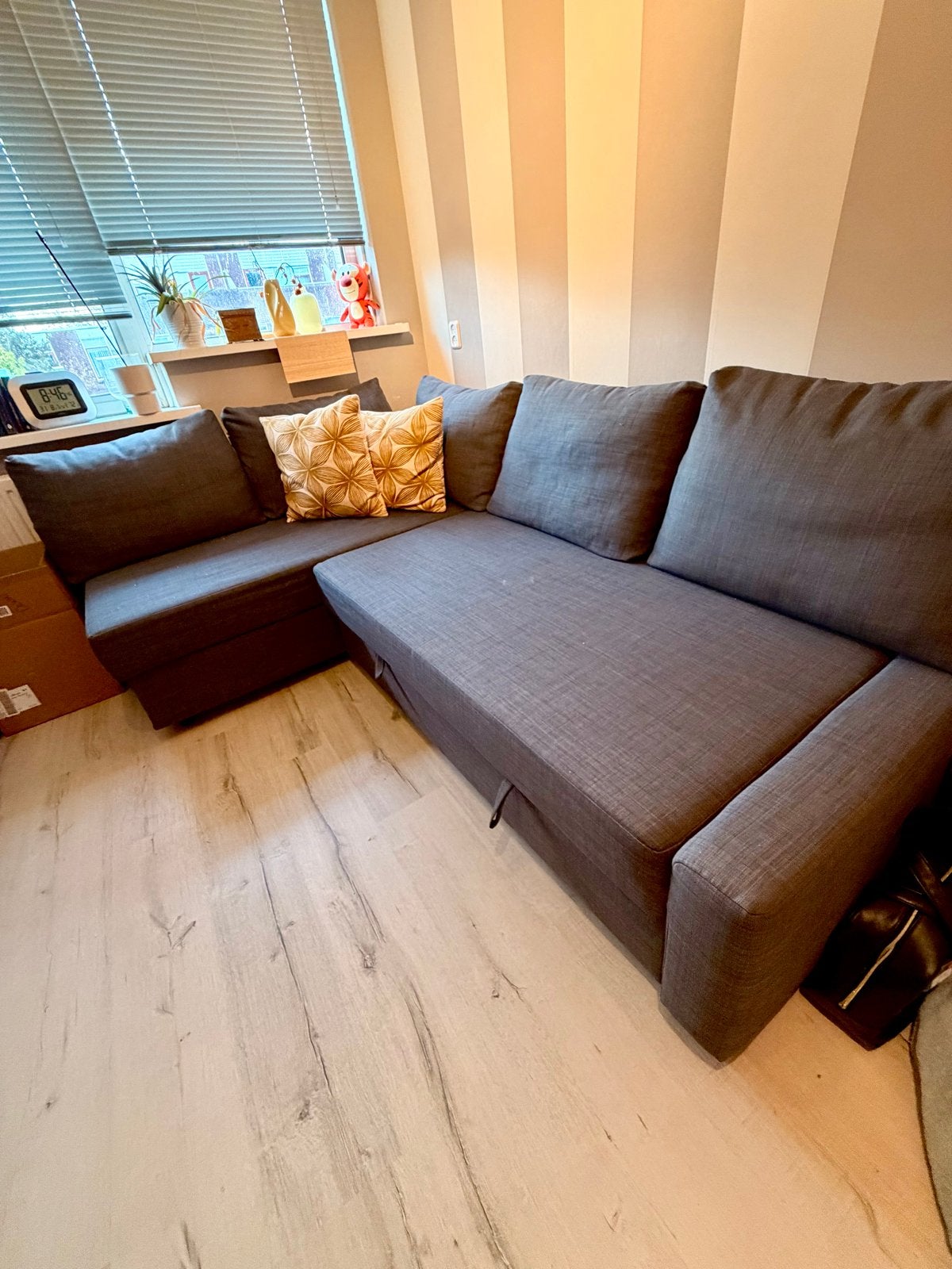IKEA FRIHETEN slaapbank met opbergruimte - Grijs, Ophalen, Zo goed als nieuw, Stof