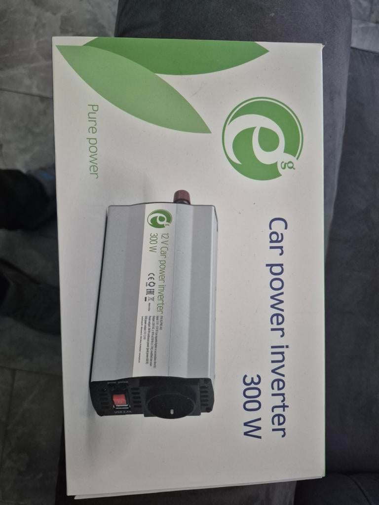 Nieuwe 12V naar 220V Auto Omvormer 300W - Pure Power, Ophalen of Verzenden, Nieuw, Overige typen