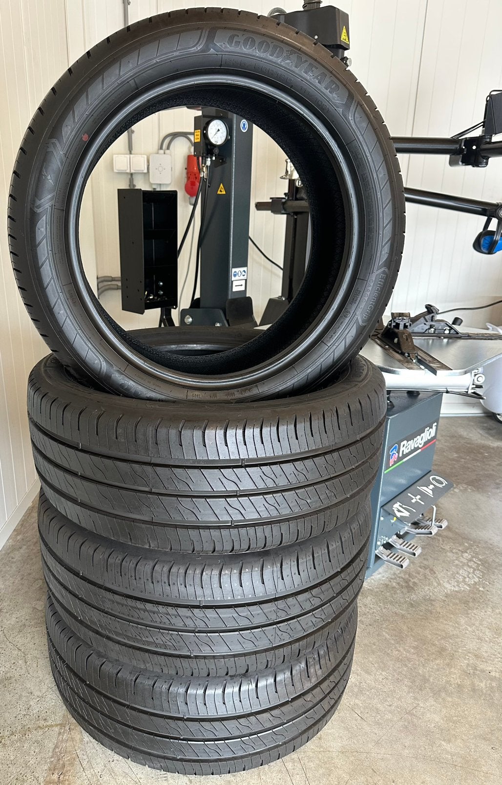 Set Goodyear 235 50 19 C Zomerbanden Cargo Incl. Montage, 19 inch, Bestelwagen, Goodyear, Nieuw