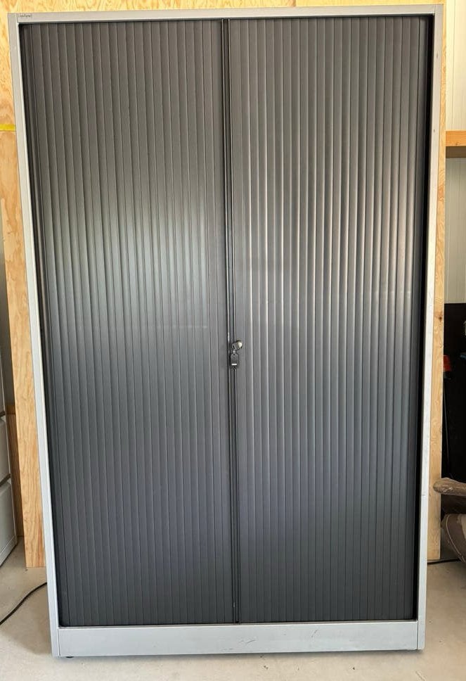 Ahrend roldeurkast, stalen kast, Huis en Inrichting, Kasten | Roldeurkasten en Archiefkasten, Ophalen, Gebruikt, 25 tot 50 cm