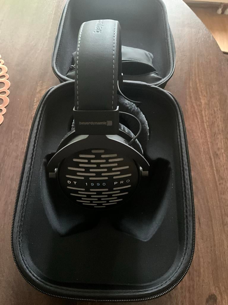 Beyerdynamic DT 1990 PRO Hoofdtelefoon met Case als nieuw