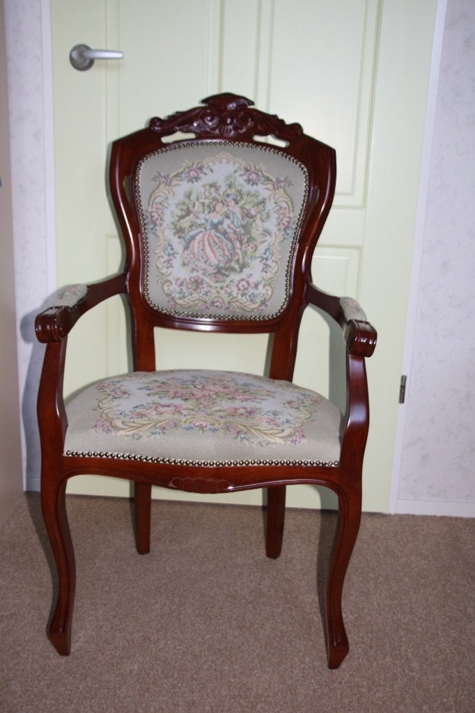 Antieke gobelinstoel met bloemenpatroon mahoniehout, Huis en Inrichting, Ophalen, Hout, Overige kleuren, Klassiek, Antiek, Barok