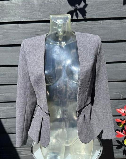 H&M grijze getailleerde Blazer, Verzenden, Zo goed als nieuw, Jasje, Maat 36 (S)