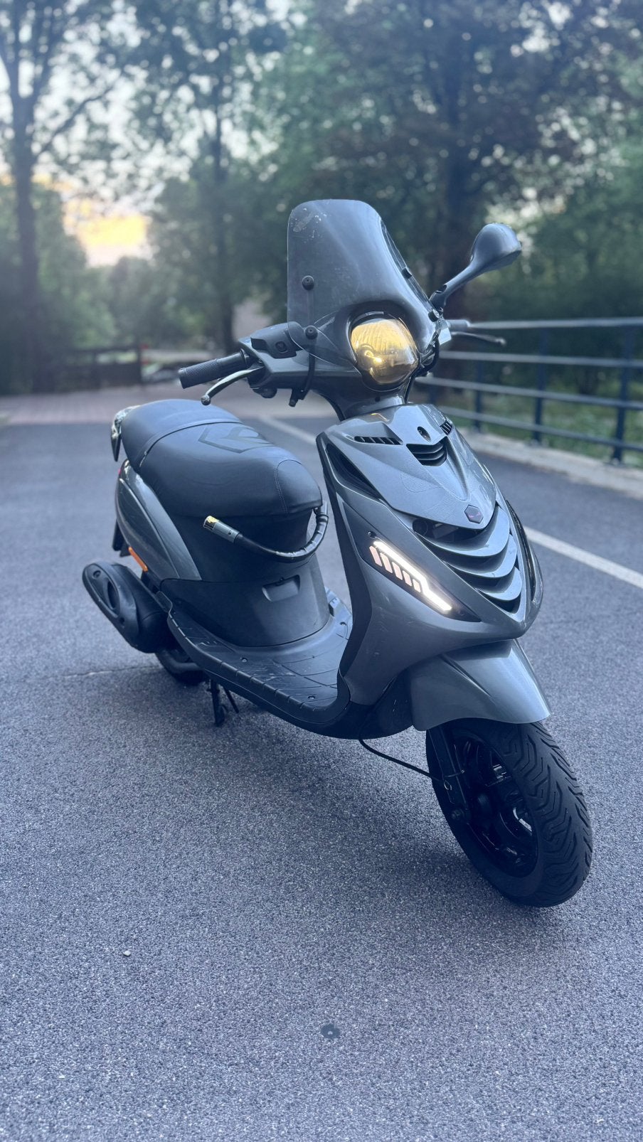 Piaggio zip Brom 4 Takt, Maximaal 45 km/u, Zip, Ophalen of Verzenden, Zo goed als nieuw