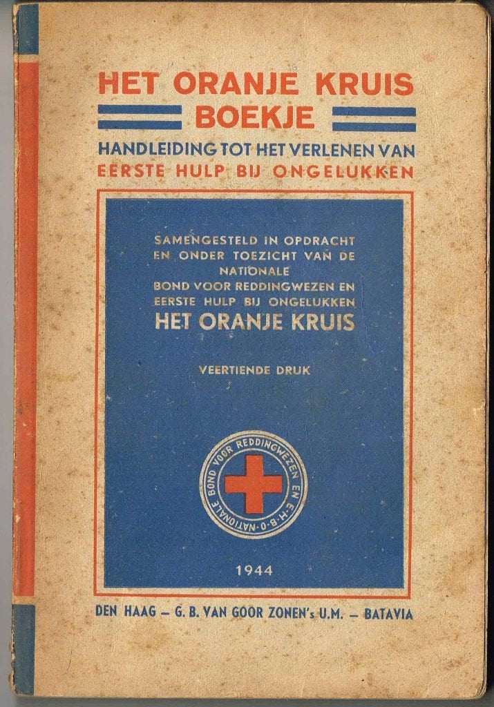 EHBO HET ORANJE KRUIS BOEKJE 14E DRUK 1944, Ophalen of Verzenden, Gebruikt
