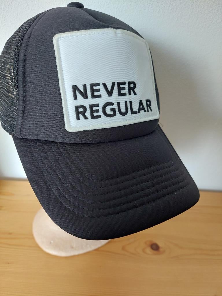10DAYS Cap Zwart - Verstelbaar - 'NEVER REGULAR', 10DAYS, Nieuw, Pet, One size fits all