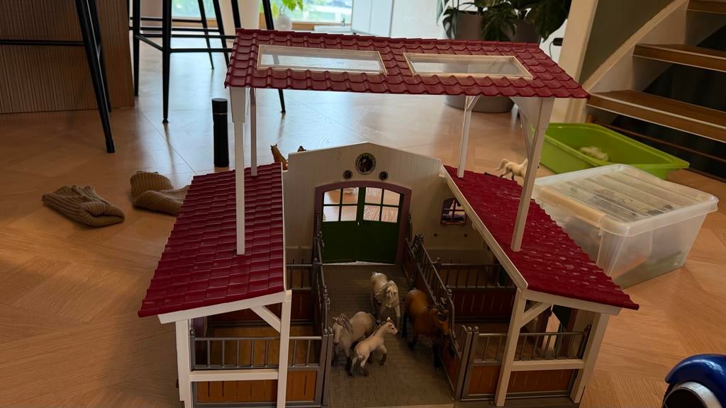 Schleich paardenstal met paarden en accessoires, Ophalen of Verzenden, Gebruikt, Jongen of Meisje