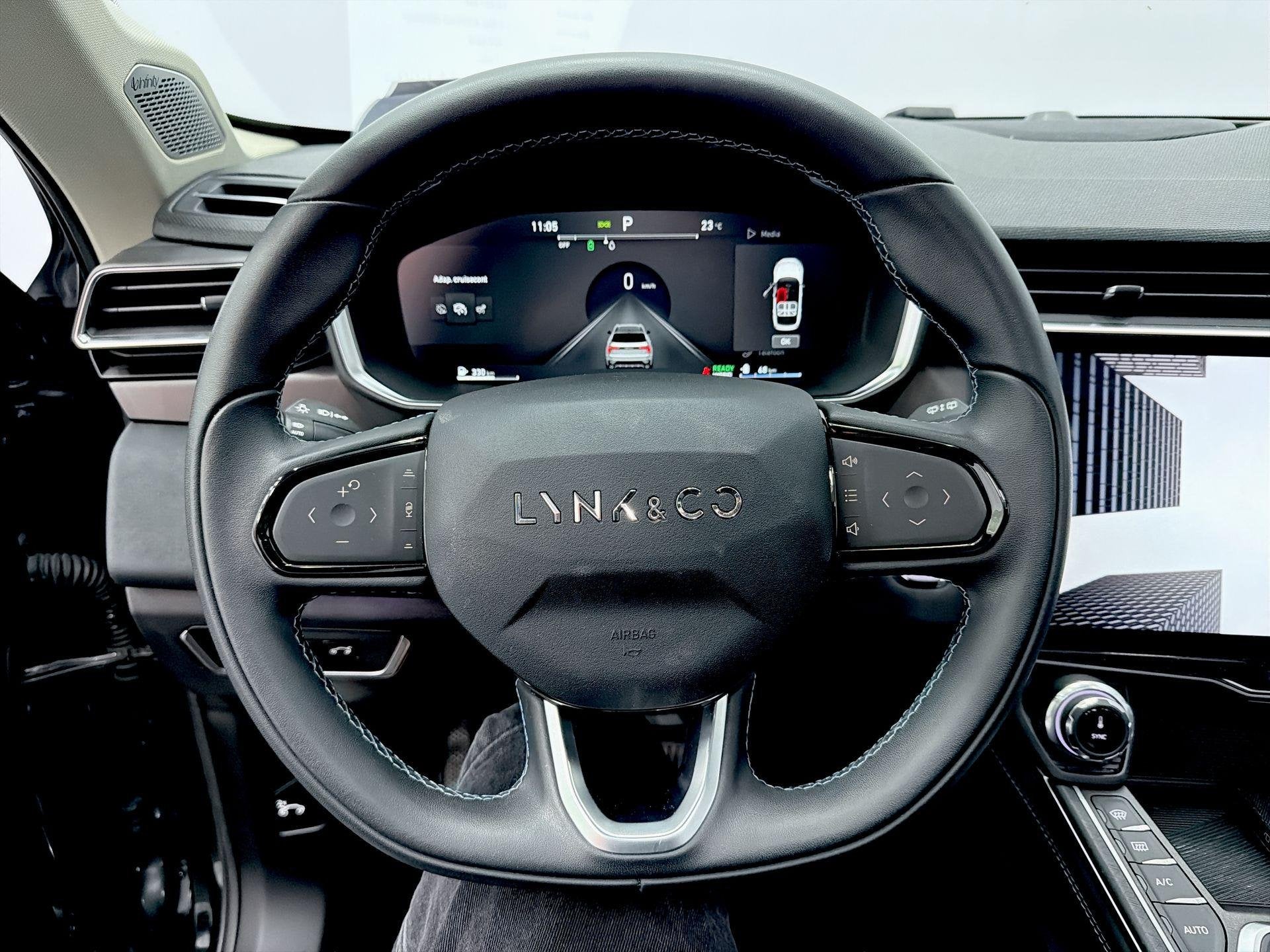 Lynk & Co 01
