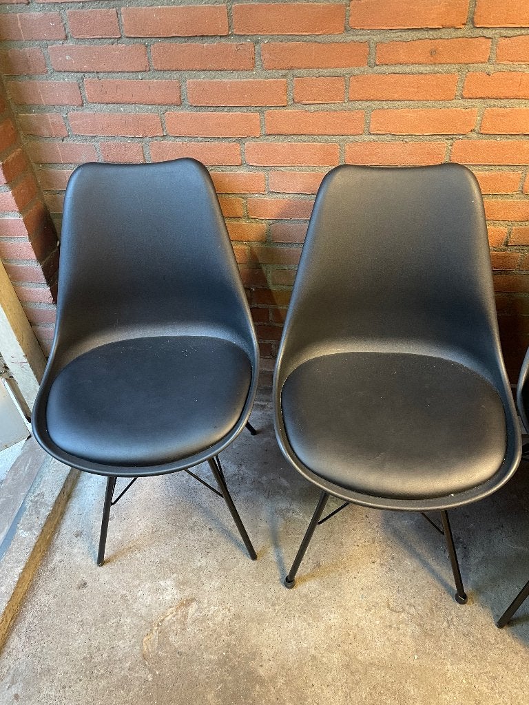 4 eetkamer stoelen in zeer goede staat, Ophalen, Zwart, Zo goed als nieuw, Vier