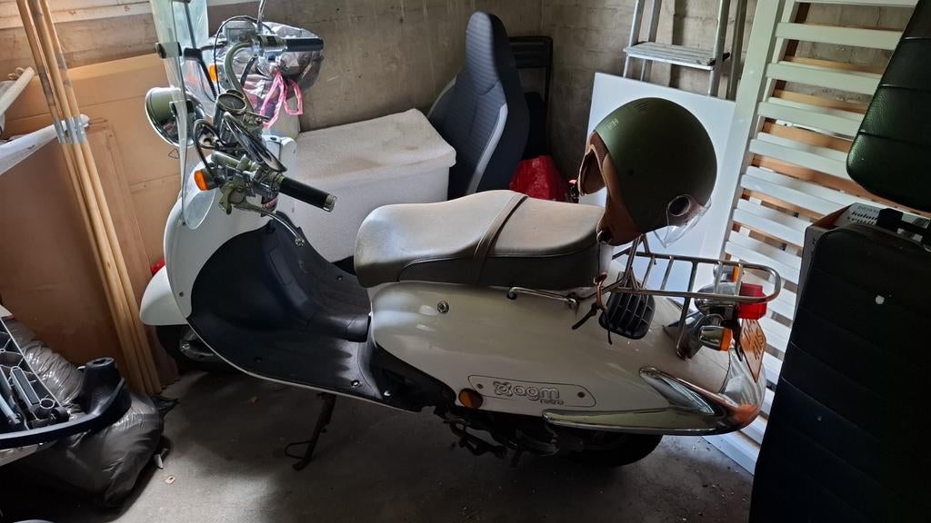 AGM Retro Scooter - Geel Kenteken - Opknapper, Ophalen, Gebruikt, Maximaal 45 km/u, AGM