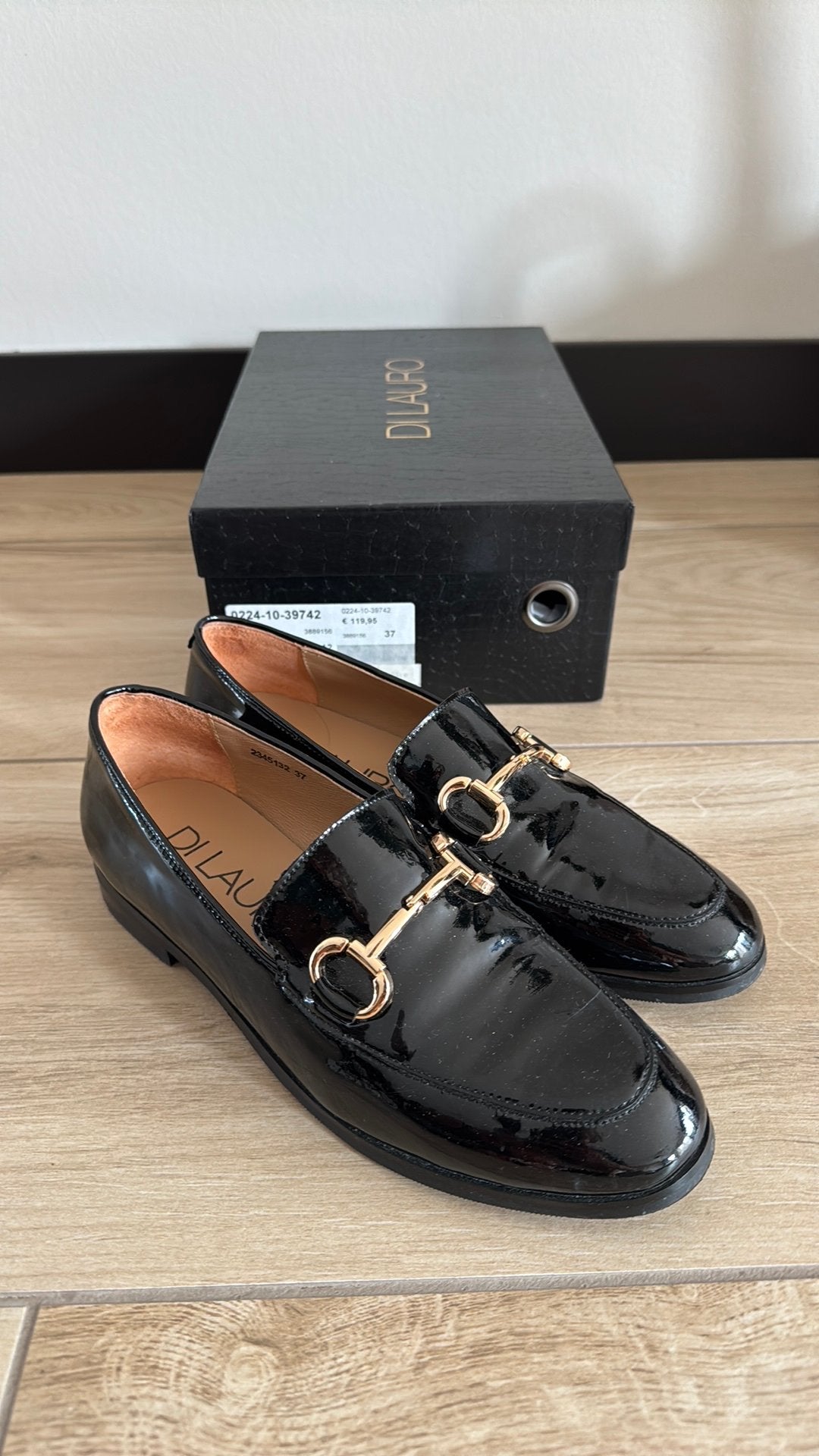 Zwarte lakleer instappers / platte schoenen Di Lauro maat 37, Kleding | Dames, Schoenen, Ophalen of Verzenden, Zo goed als nieuw