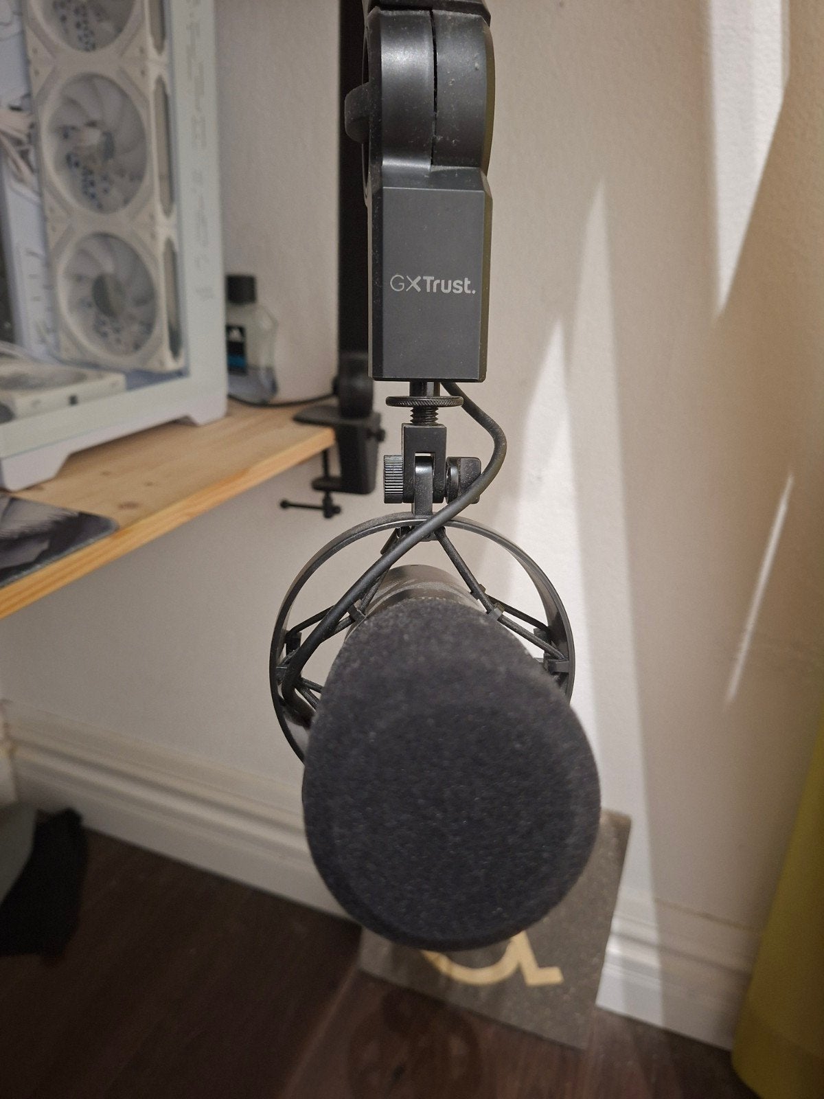 GXT 255+ Onyx Professional Microphone With Arm, Muziek en Instrumenten, Verzenden, Zo goed als nieuw, Overige typen