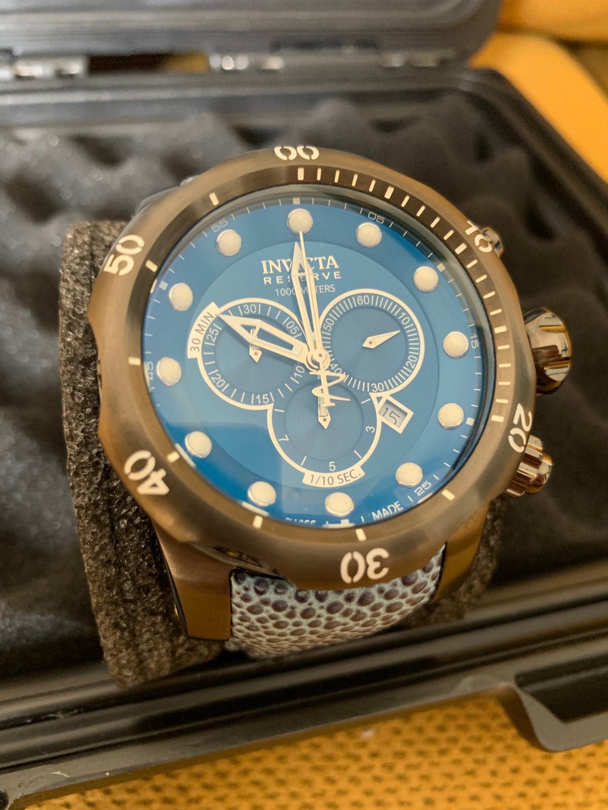 Horloge Invicta Reserve Venom 18306 Swiss  Chronograph 1000M, Verzenden, Zo goed als nieuw, Leer, Overige merken