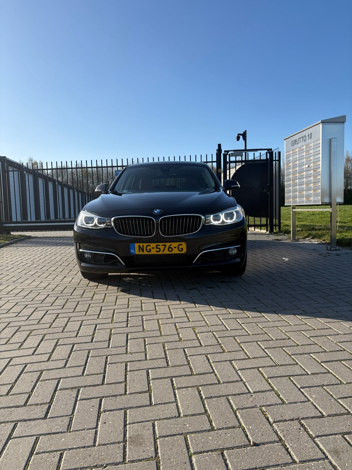 BMW 3-Serie GT 320I Aut8 2016 Zwart, Auto's, BMW, Particulier, 3-Serie GT, Benzine, C, Hatchback, Automaat, Geïmporteerd, Zwart