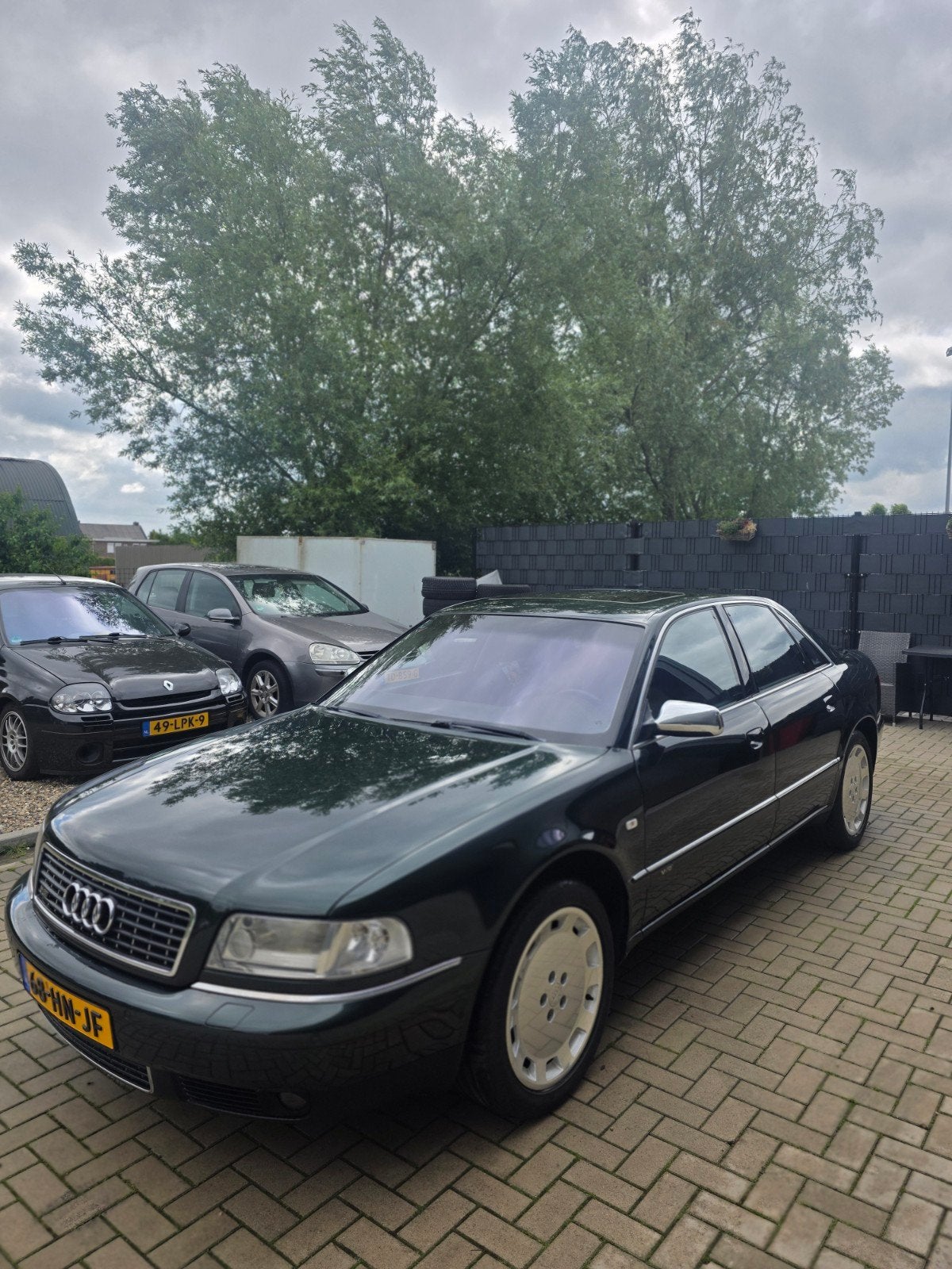 Audi A8 6.0 w12 Quattro 309KW AUT 2001 Groen, Auto's, Automaat, Zwart, 12 cilinders, 4 stoelen
