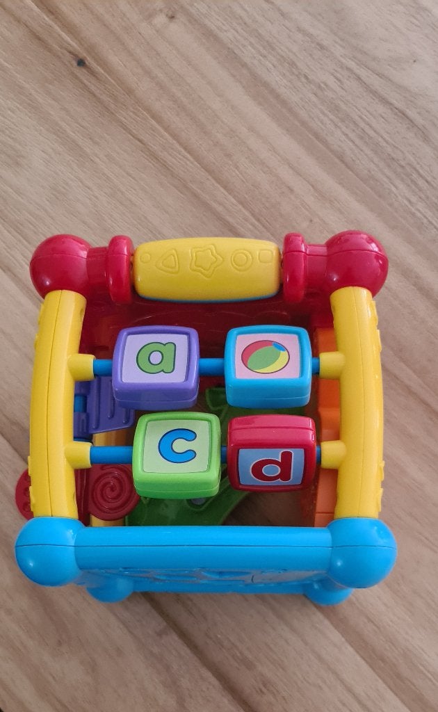 Vtech ontdek en leer kubus, Ophalen of Verzenden, Zo goed als nieuw, 6 maanden tot 2 jaar