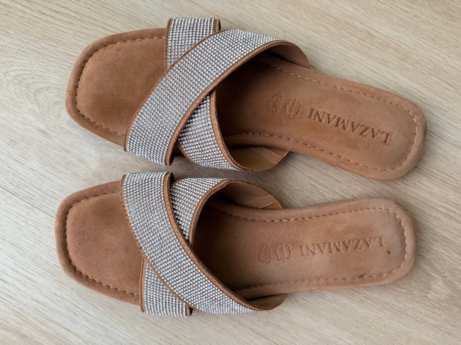 Lazamani slippers, Kleding | Dames, Schoenen, Ophalen of Verzenden, Zo goed als nieuw, Sandalen of Muiltjes