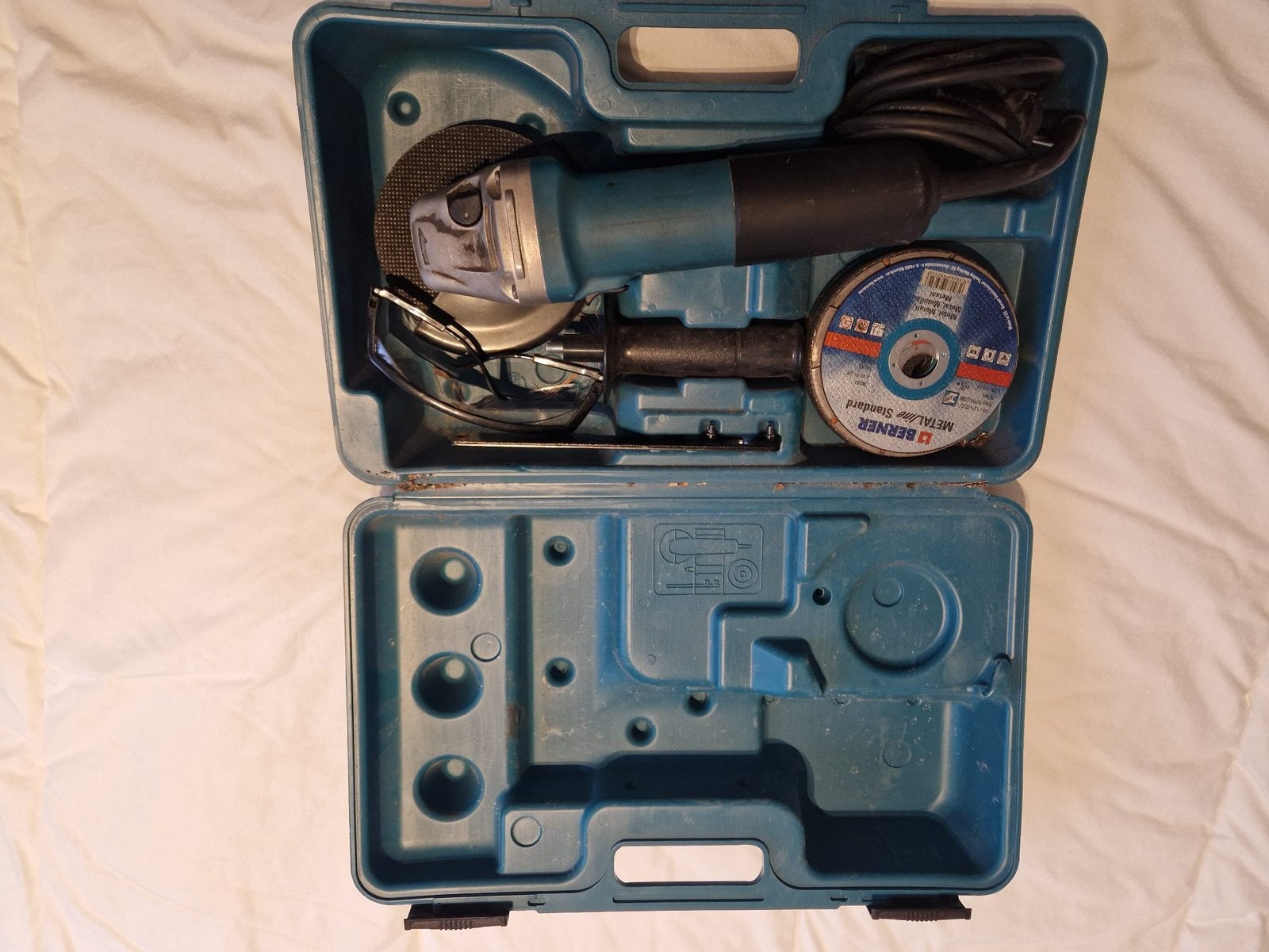 Makita haakseslijper, Ophalen, Gebruikt