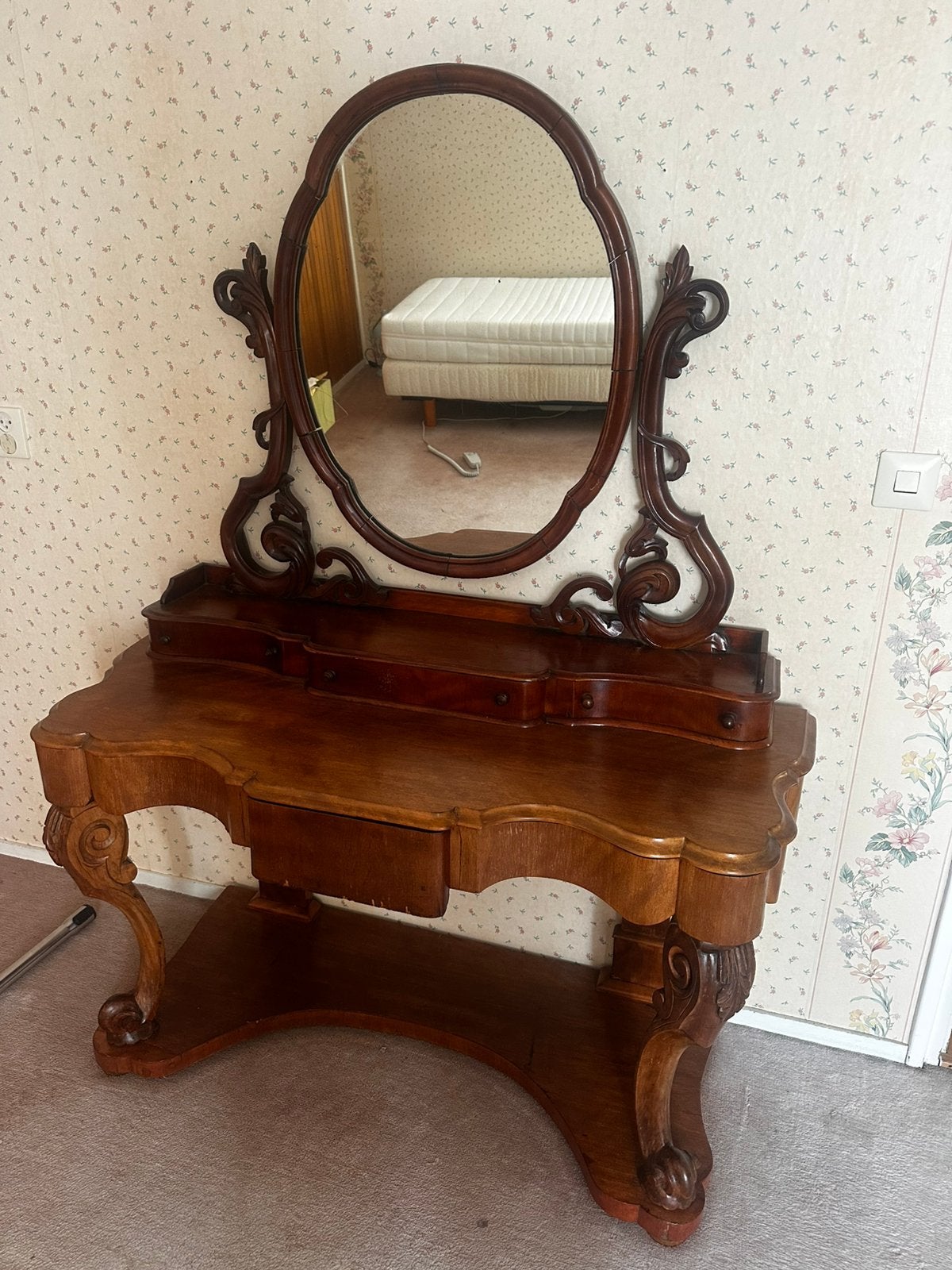 Oud bruine salon kap toilet tafel met spiegel, Gebruikt, 150 tot 200 cm, Minder dan 100 cm, Hout