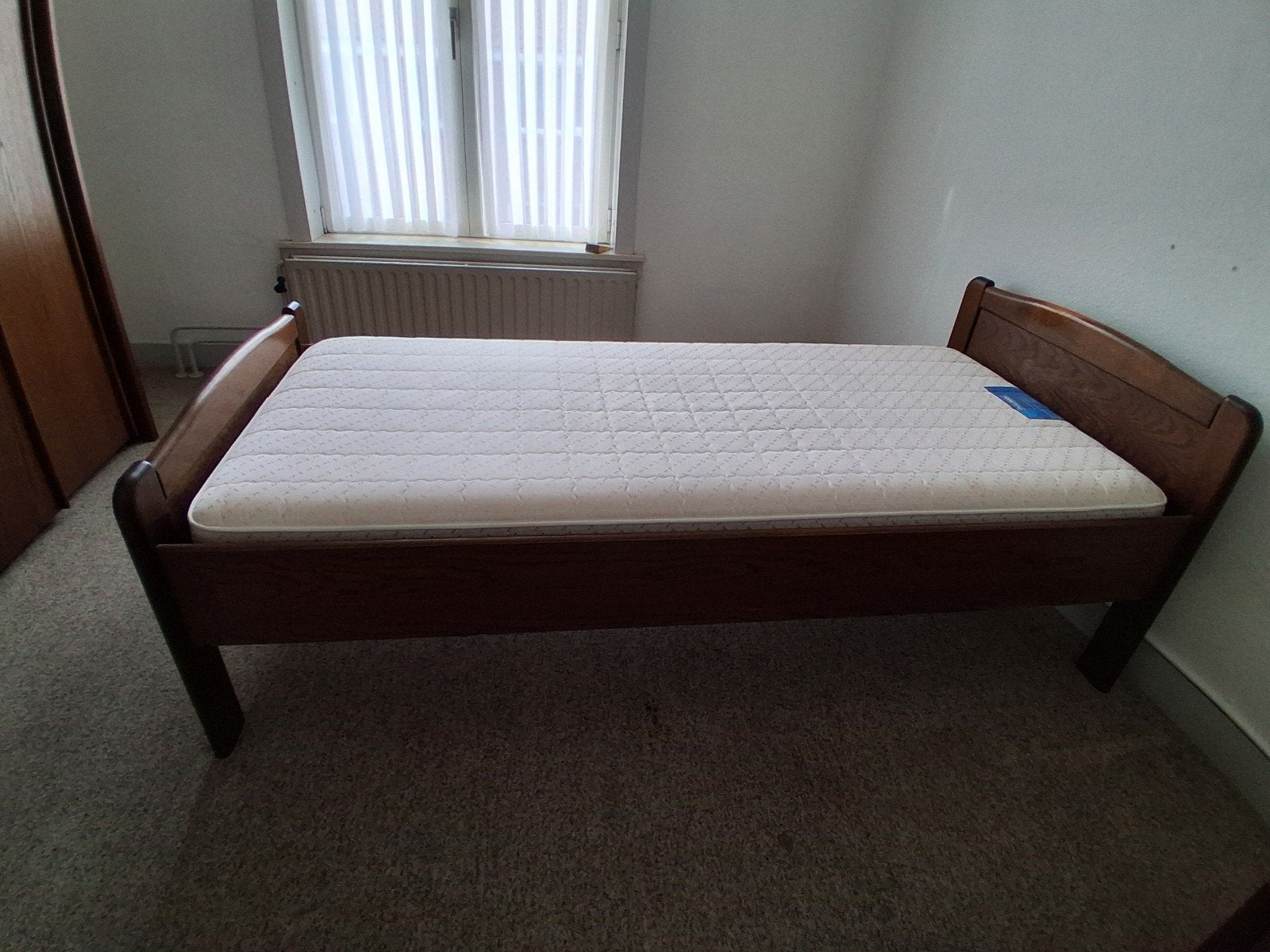 eenpersoons Auping bed met ombouw en Pullman matras 75 euro, Huis en Inrichting, Slaapkamer | Bedden, Ophalen of Verzenden, Eenpersoons