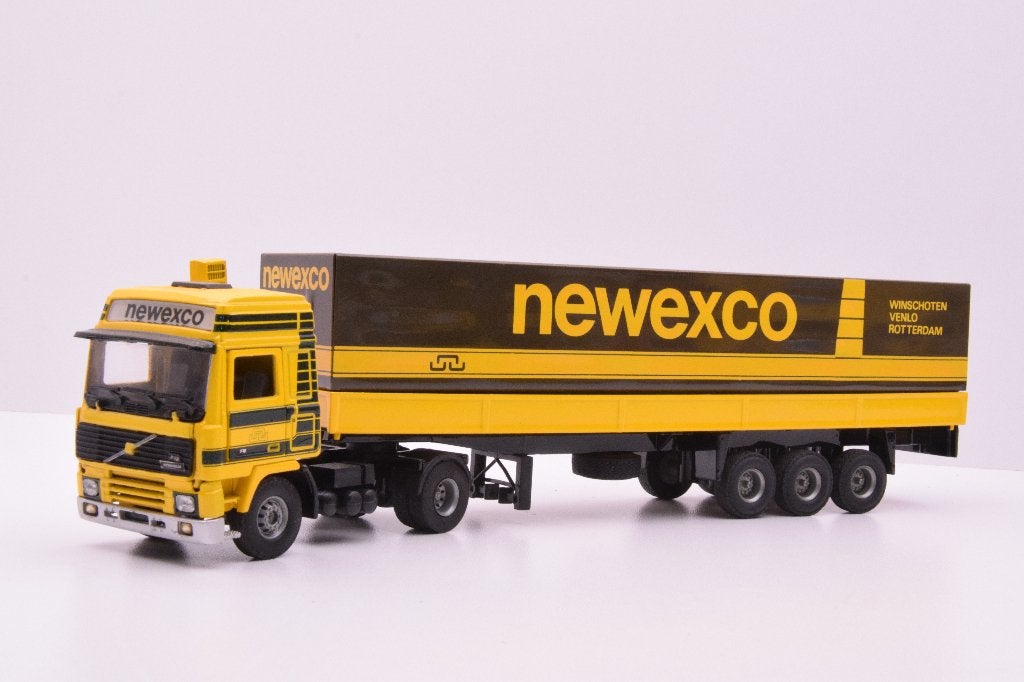 Volvo F12 globetrotter  '' Newexco Winschoten ''  Tekno, Ophalen of Verzenden, Zo goed als nieuw, Bus of Vrachtwagen, Tekno
