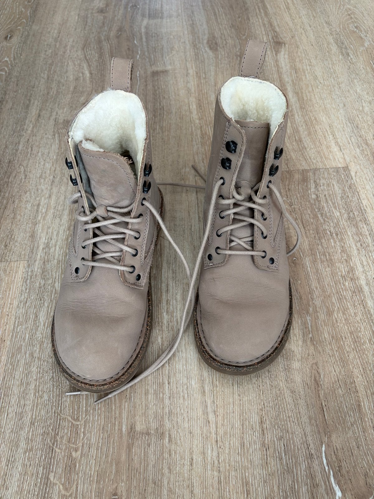 Birkenstock winterboots met vacht gevoerd, maat 38, Beige, Lage of Enkellaarzen, Ophalen of Verzenden, Zo goed als nieuw