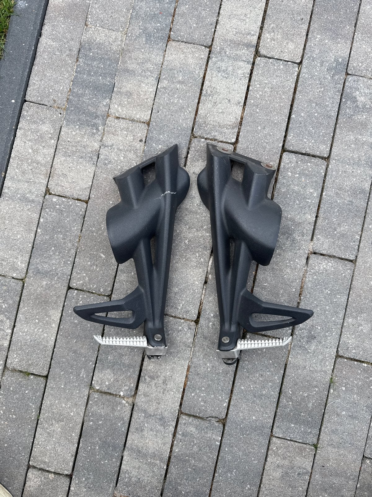 Voetsteunen Triumph Street Triple 675 (2007-2012), Ophalen of Verzenden, Gebruikt