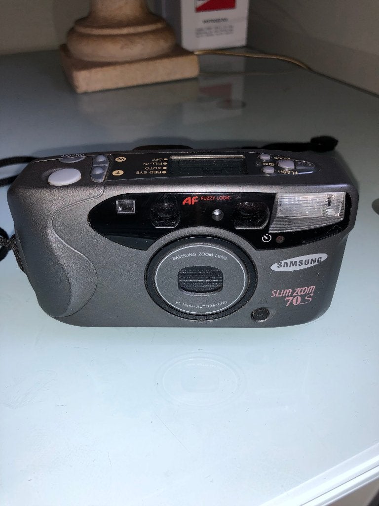 Samsung Slim Zoom 70S Analoge Compact Camera – Vintage shoot, Audio, Tv en Foto, Fotocamera's Analoog, Ophalen of Verzenden, Zo goed als nieuw