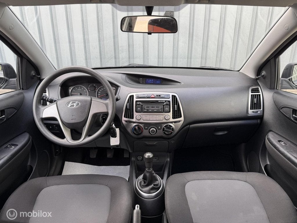 Hyundai i20 1.2i i-Motion | Airco | 5-Deurs, Euro 5, Zwart, Bedrijf, Handgeschakeld