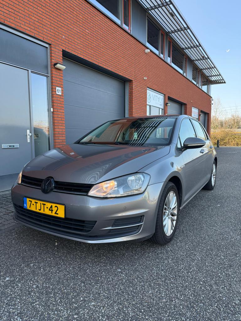 Volkswagen Golf 1.2 TSI 77KW 5D DSG 2014 Grijs, Stof, 4 cilinders, 620 kg, Origineel Nederlands