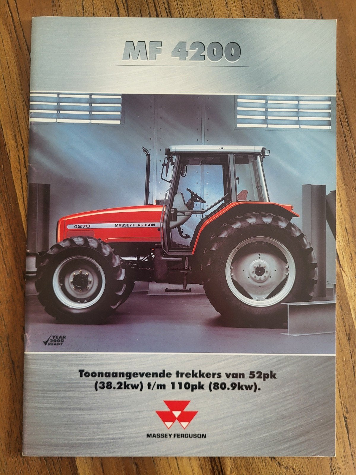 tractor folder Massey Ferguson 4200, Boeken, Ophalen of Verzenden, Zo goed als nieuw