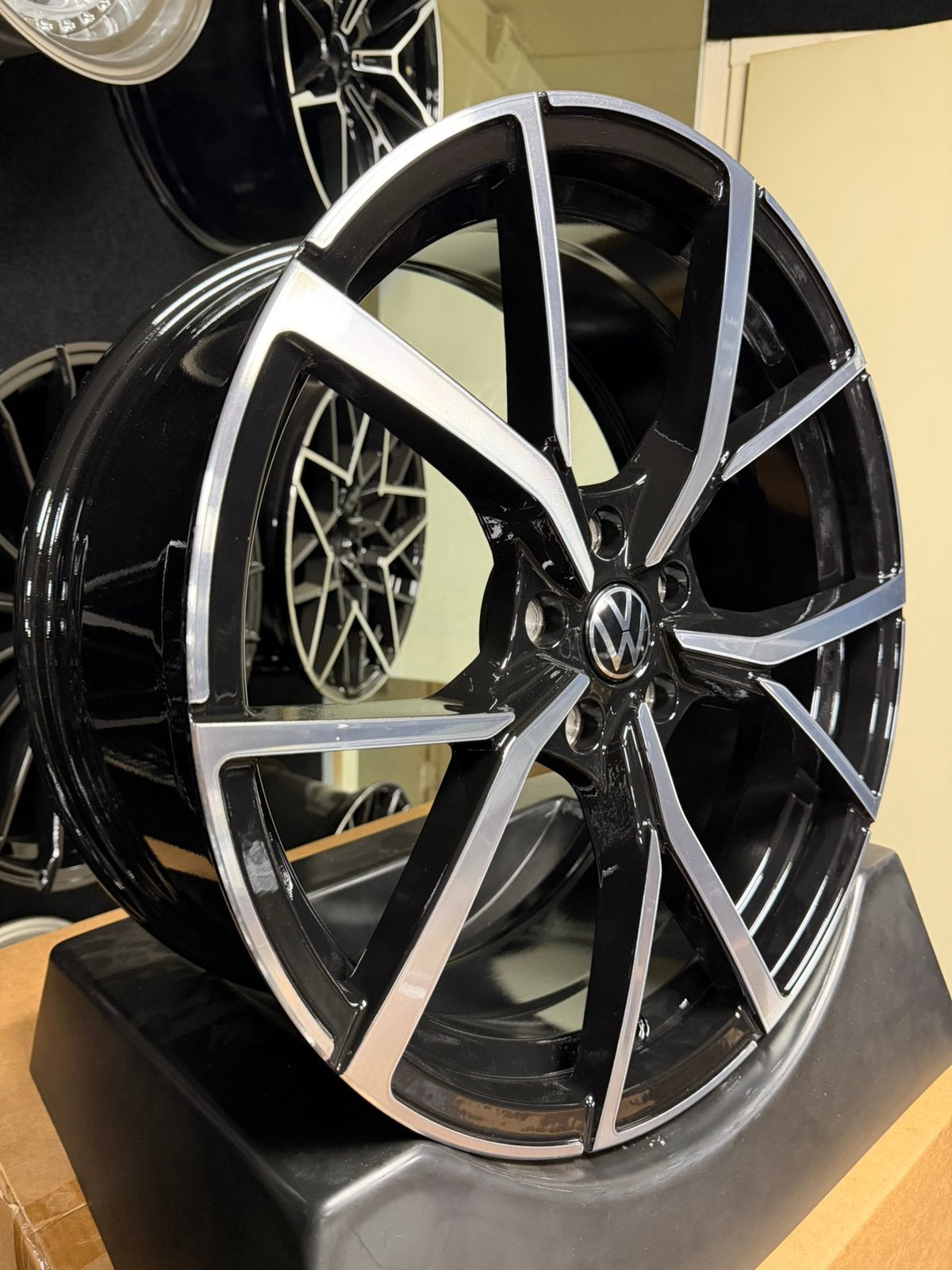 19 inch velgen voor Volkswagen Estoril R 5x112 Golf 5 6 7 8, Auto-onderdelen, Banden en Velgen, 19 inch, Velg(en), Nieuw, Ophalen of Verzenden