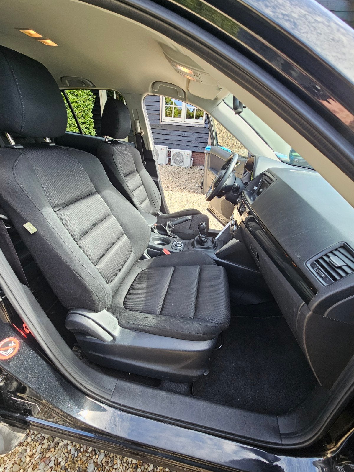 Foto 15 van Mazda CX-5 2.0 121KW 2WD 2013 Zwart