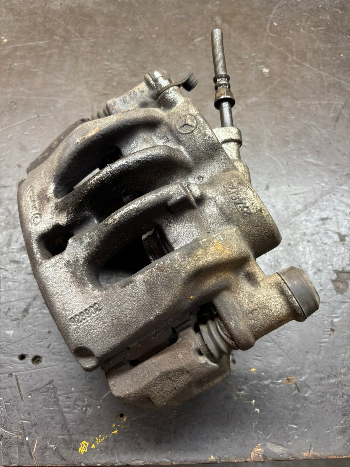 Remklauw Remtang Houder Remblok Mercedes Vito W447, Ophalen of Verzenden, Gebruikt, Mercedes-Benz
