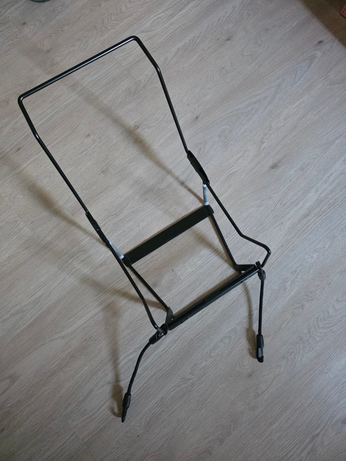 Baby-Mee maxi cosi drager met standaard, voor in bakfiets, Ophalen, Zo goed als nieuw, Steco
