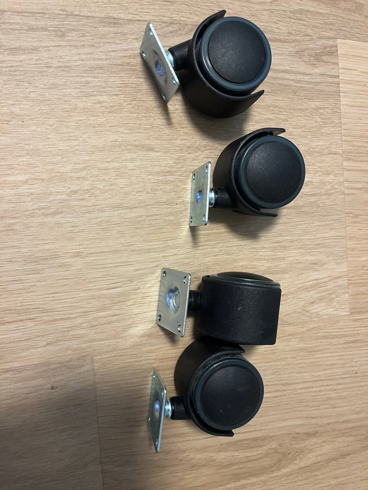 Ikea set Wielen voor ladeblok, Ophalen, Zo goed als nieuw